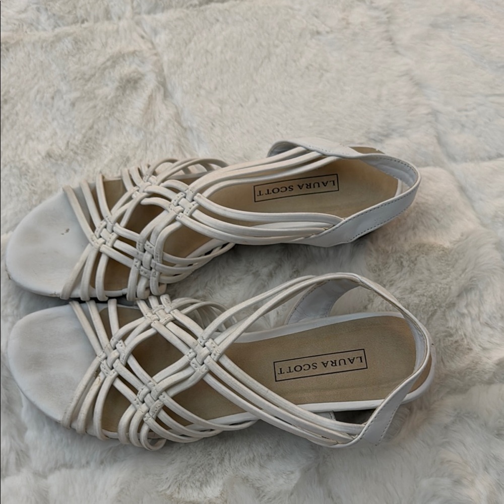 Laura Scott White Women's Sandals